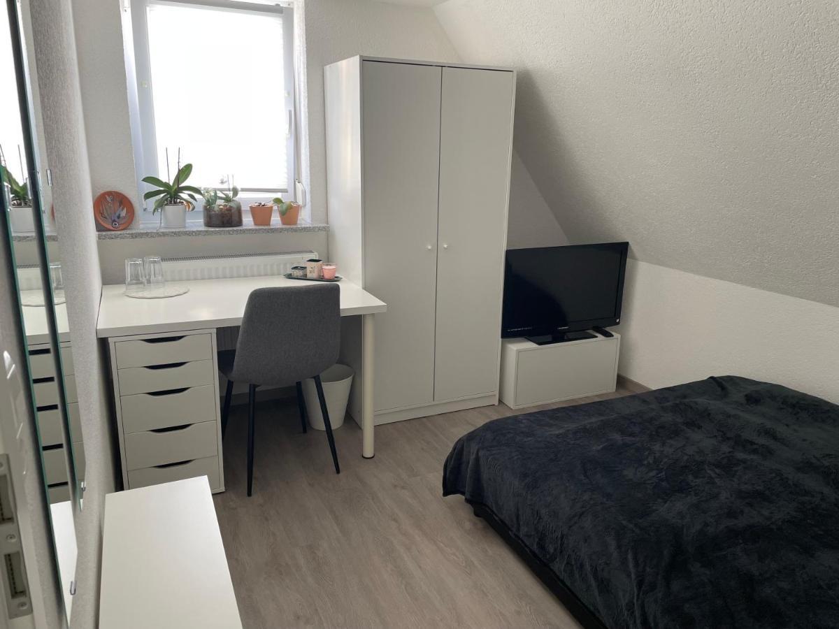 #1 Modernes Zimmer Mit Pool Und Garten Memmingen Bagian luar foto