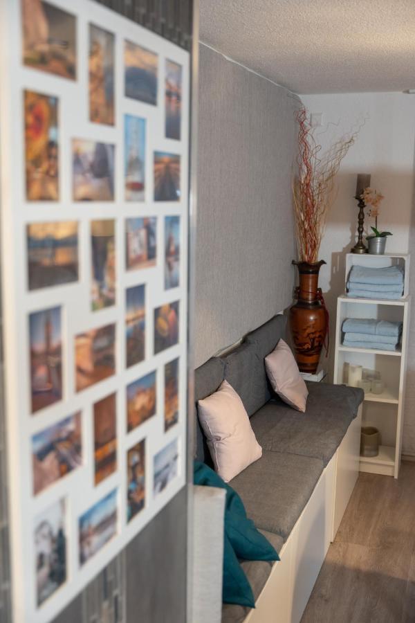 #1 Modernes Zimmer Mit Pool Und Garten Memmingen Bagian luar foto