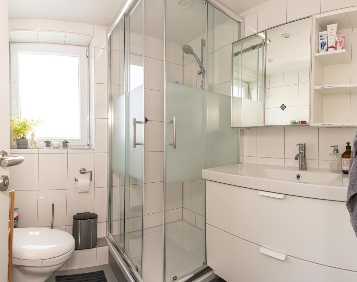 #1 Modernes Zimmer Mit Pool Und Garten Memmingen Bagian luar foto