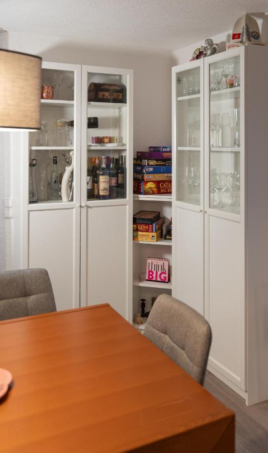 #1 Modernes Zimmer Mit Pool Und Garten Memmingen Bagian luar foto