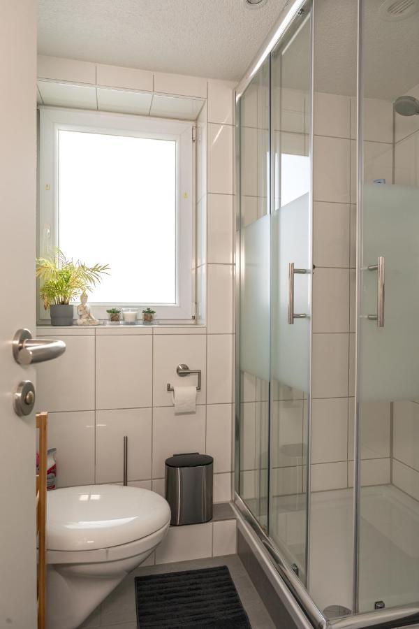 #1 Modernes Zimmer Mit Pool Und Garten Memmingen Bagian luar foto