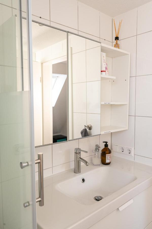 #1 Modernes Zimmer Mit Pool Und Garten Memmingen Bagian luar foto